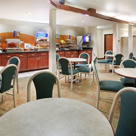 Hilton Garden Inn Colorado Springs Airport Екстер'єр фото