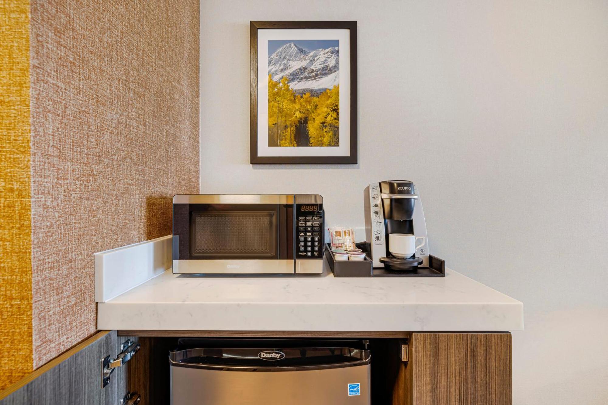 Hilton Garden Inn Colorado Springs Airport Екстер'єр фото